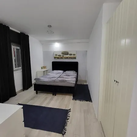 Buzanova V Apartment